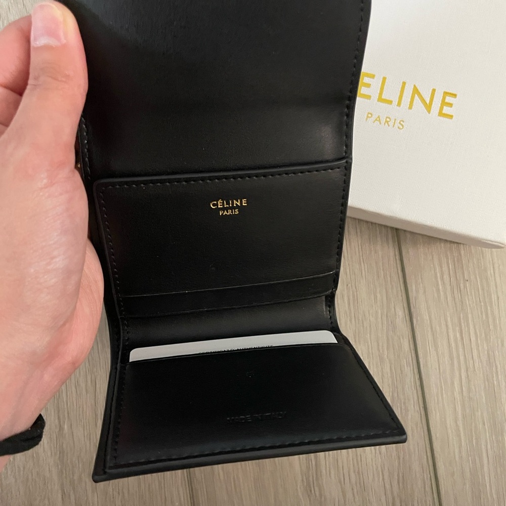 WALLET
